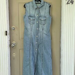 Zara Sleeveless Long Button-Down Denim Midi Dress